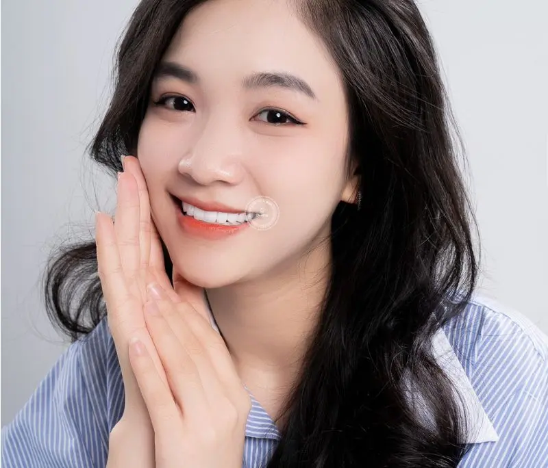 Răng đã trám rồi có bọc răng sứ được không?
