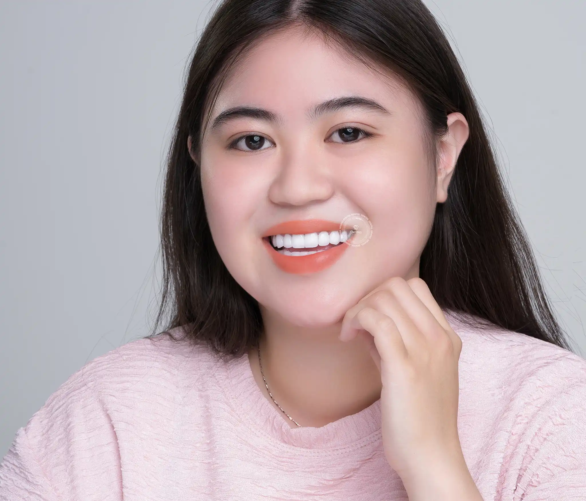 Dentos mang đến trải nghiệm bọc sứ không chỉ đẹp hoàn hảo mà còn bền chắc và an toàn
