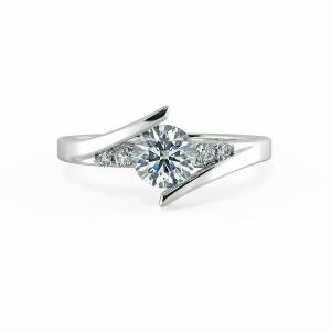 Nhẫn vàng trắng nữ đính kim cương NCF3006