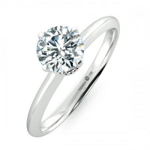 Nhẫn đính hôn Solitaire trơn có vòng cổ trơn NCH1302