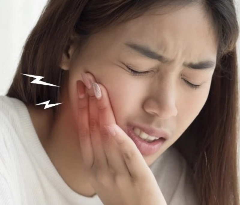 Nguyên nhân khiến răng bọc sứ bị đau và cách khắc phục